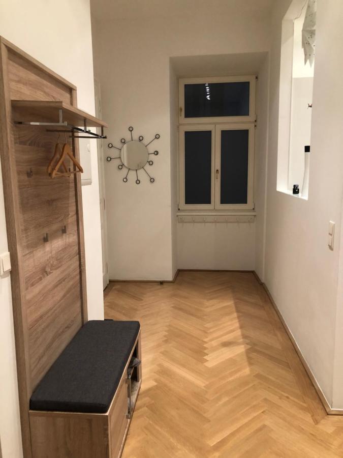Quiet Apartment Next To Belvedere & Central Station ウィーン エクステリア 写真