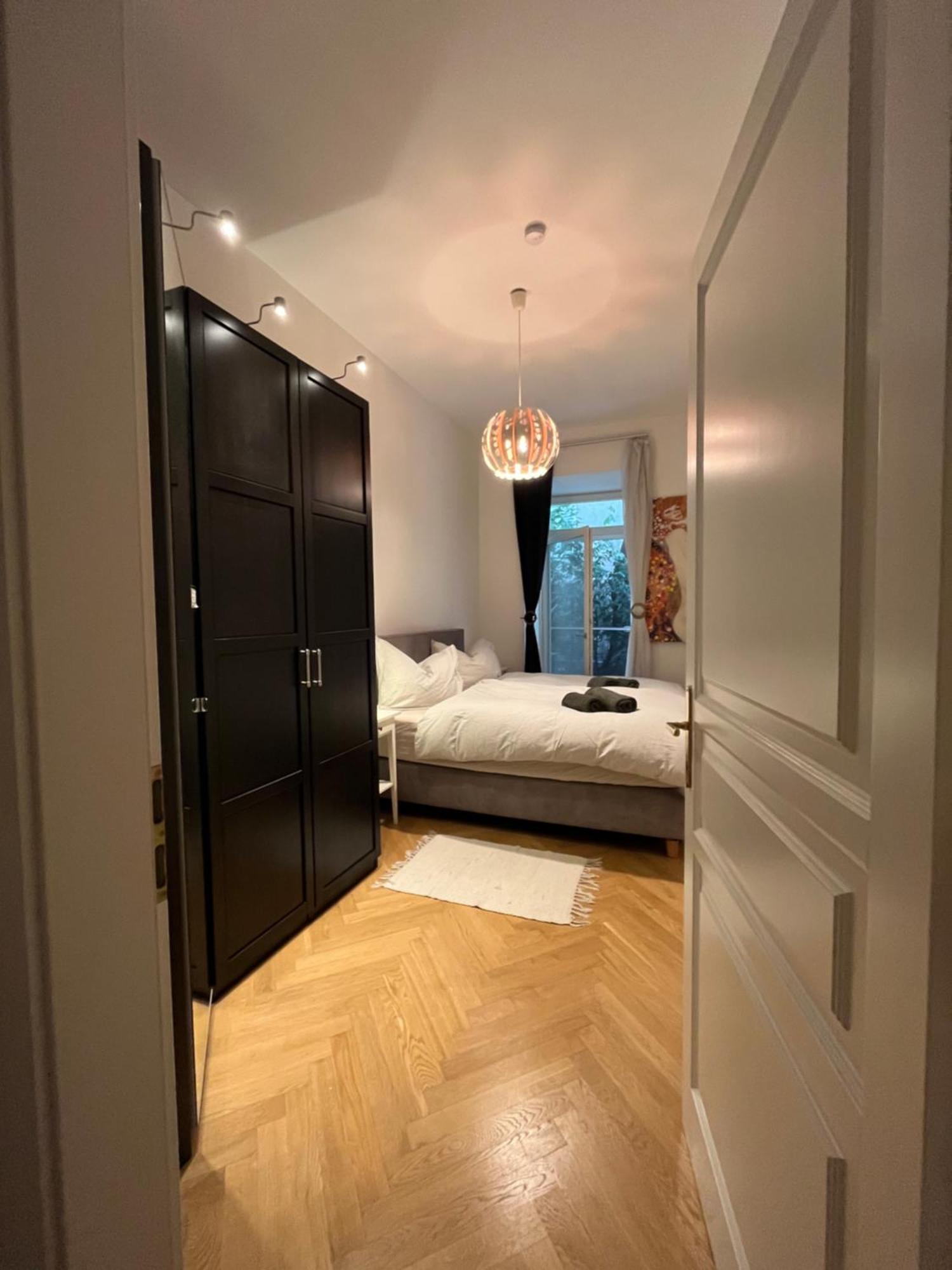 Quiet Apartment Next To Belvedere & Central Station ウィーン エクステリア 写真